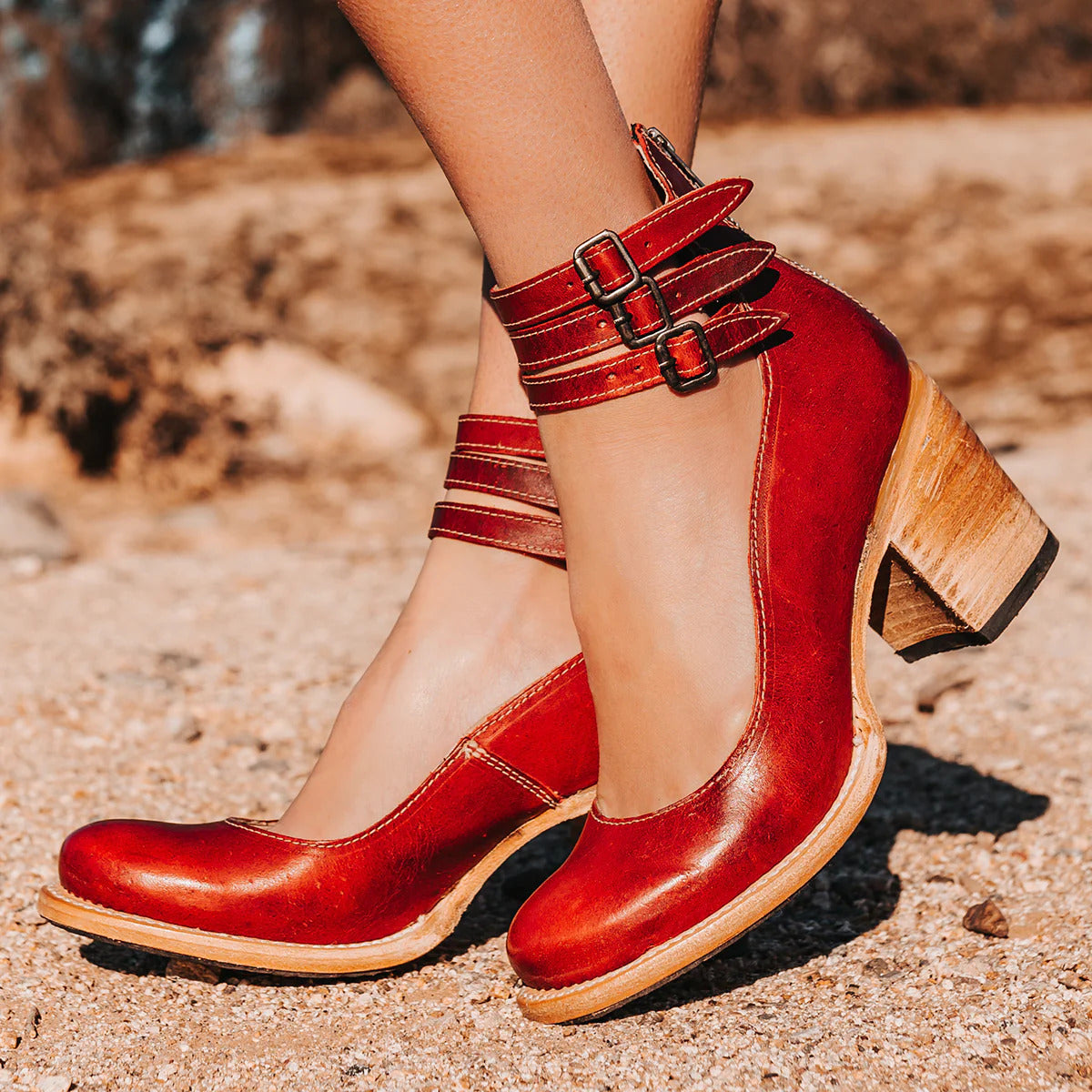 Ginevra™ | Multi-strap pumps with a chunky heel