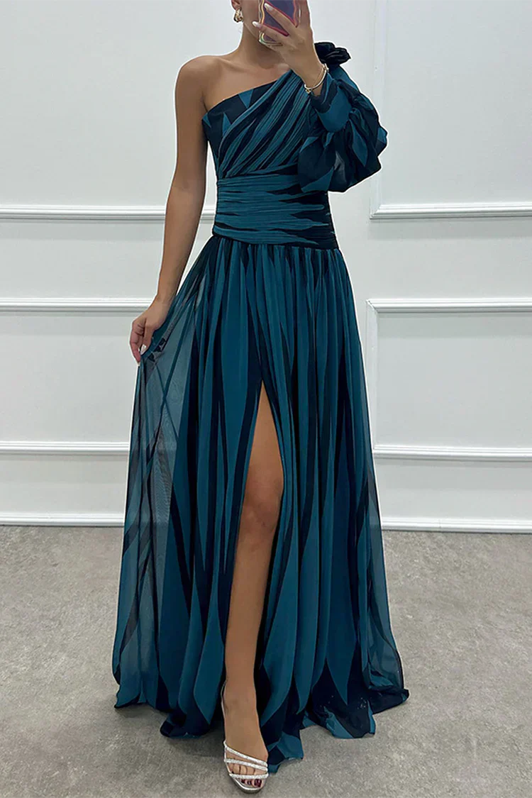 Shiloh - Elegant long striped dress with one-shoulder design