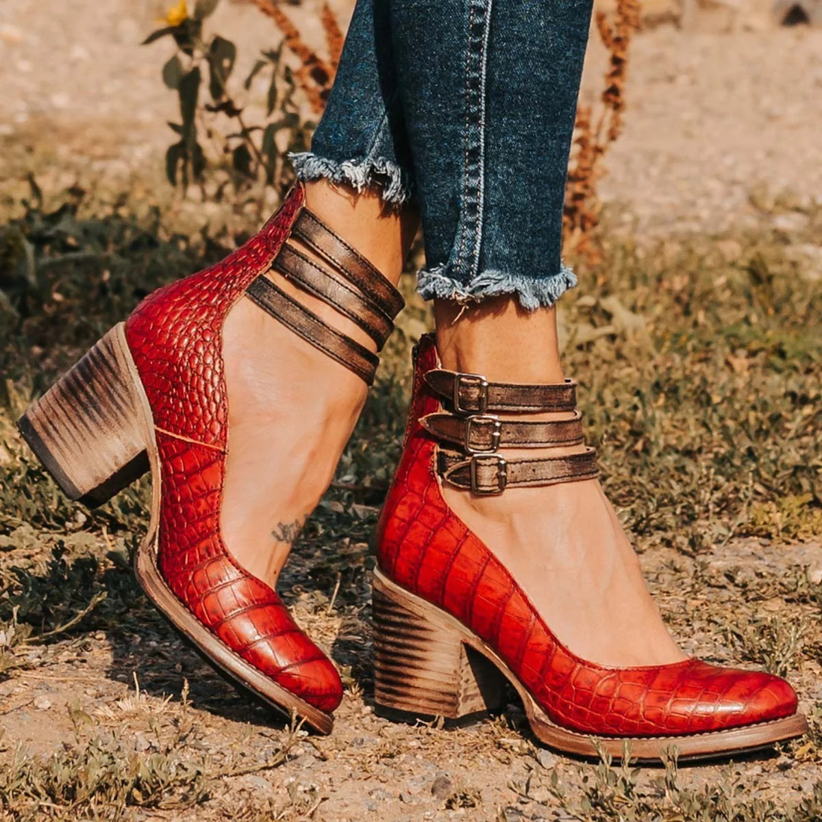 Ginevra™ | Multi-strap pumps with a chunky heel