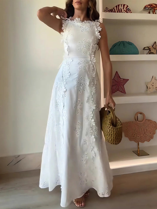 Éliora – Long dress with knotted straps and lace floral pattern