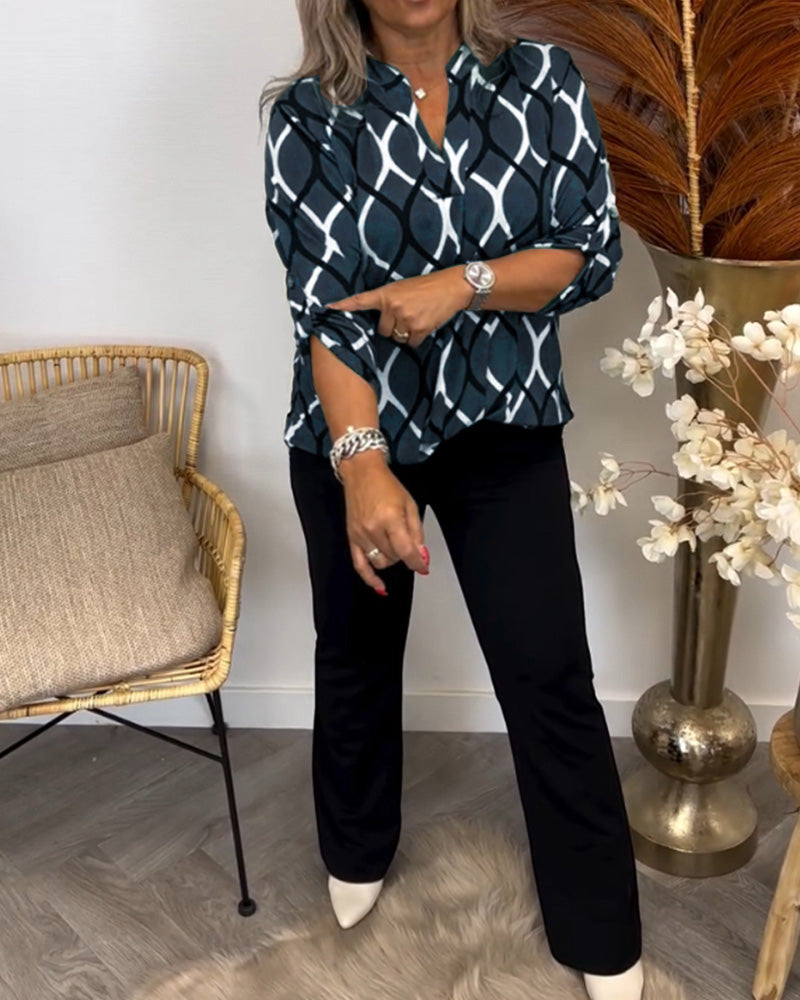 Laurel – Blouse with Graphic Print